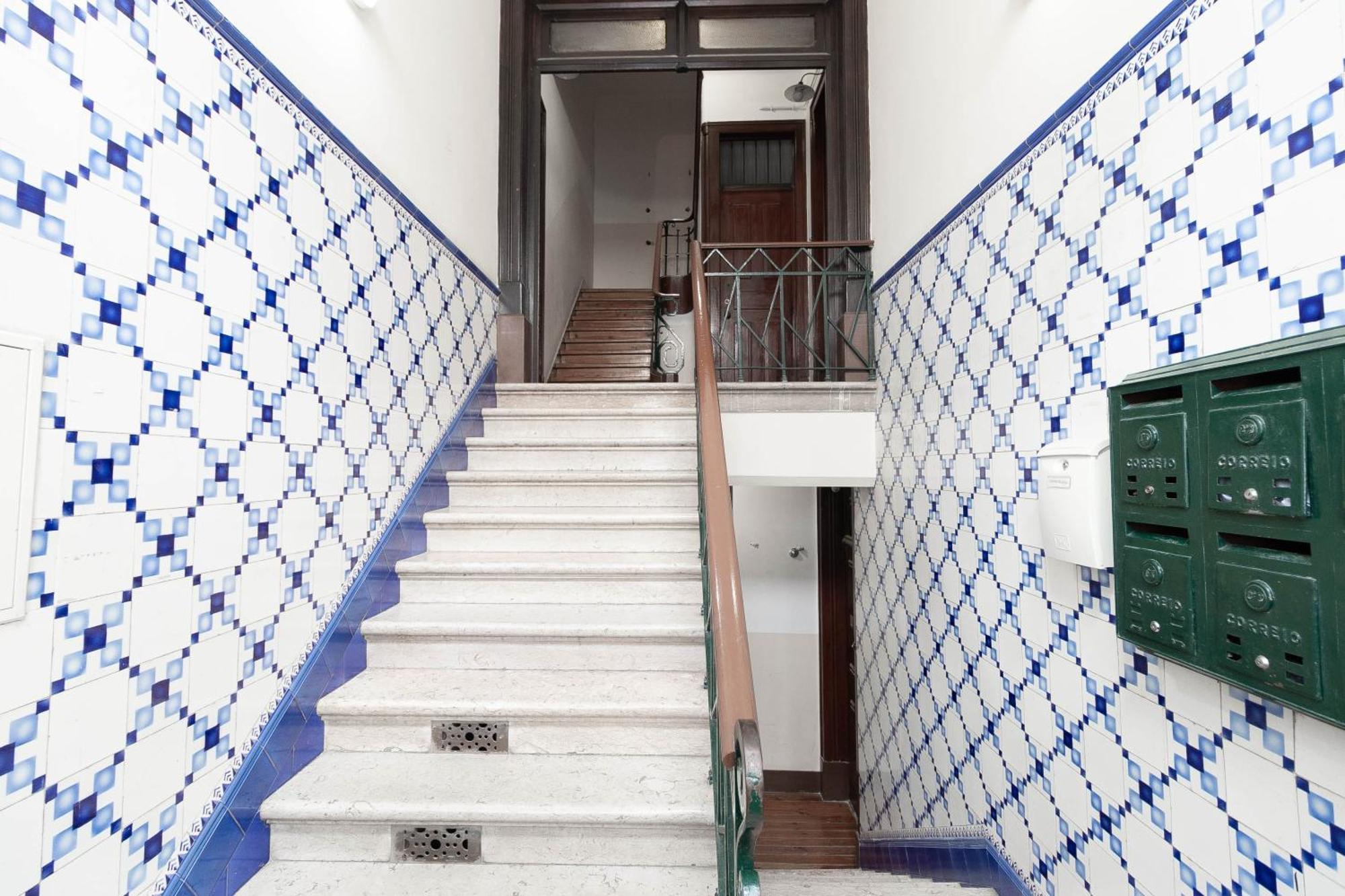 Akicity Anjos Stairway * Lisboa